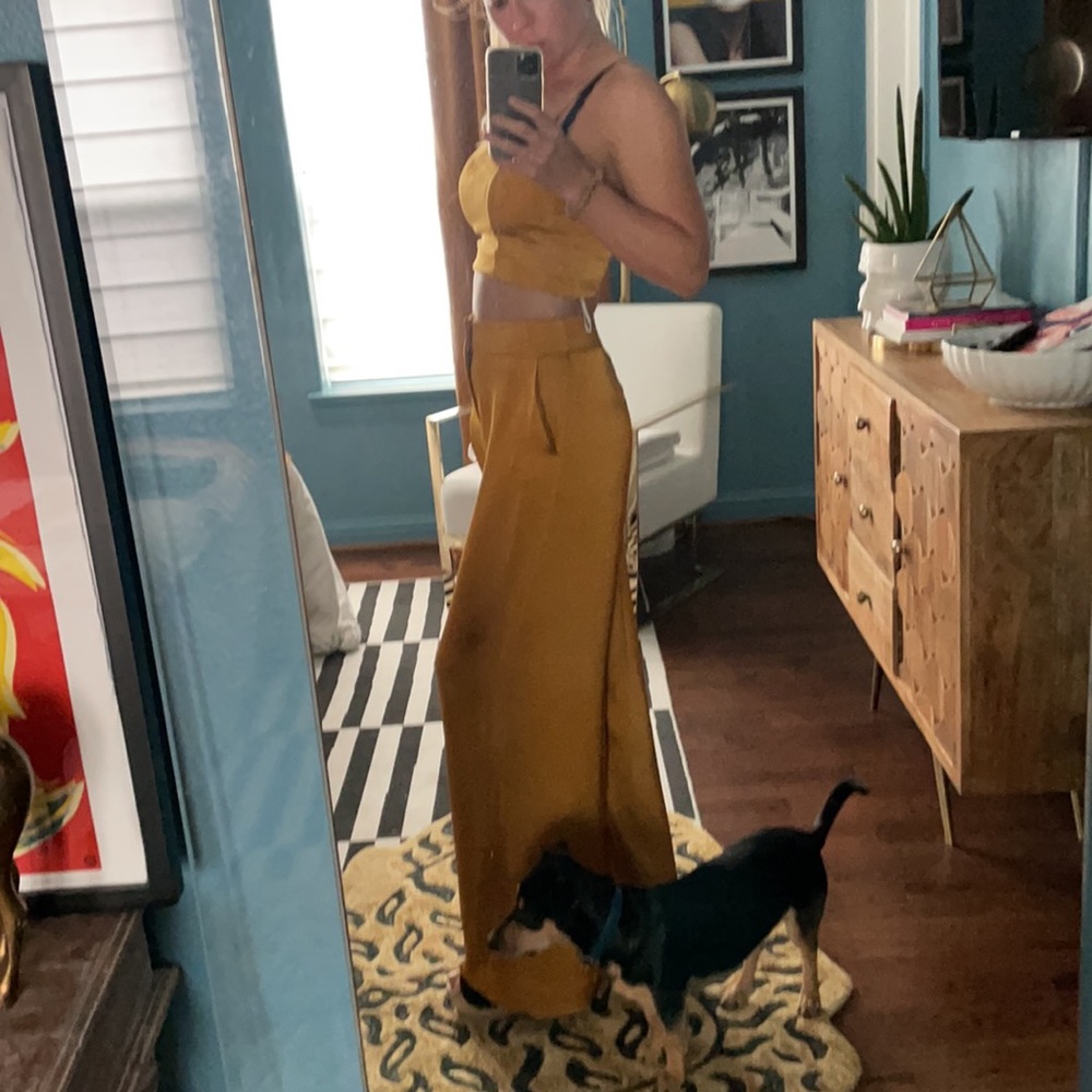 Gold Two Piece - Picture 3 of 3